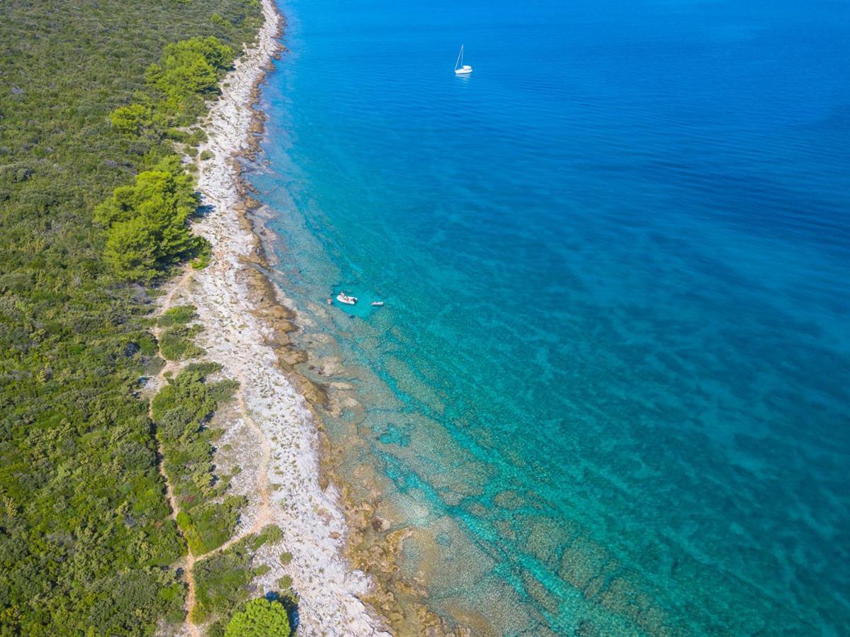 Caravan Near The Sea 2 Углян Экстерьер фото